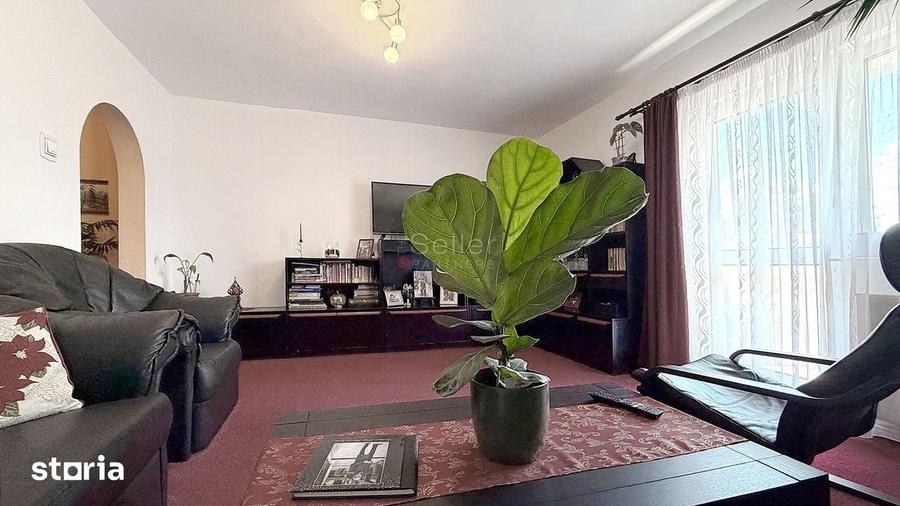 Apartament cu 3 camere în Florilor