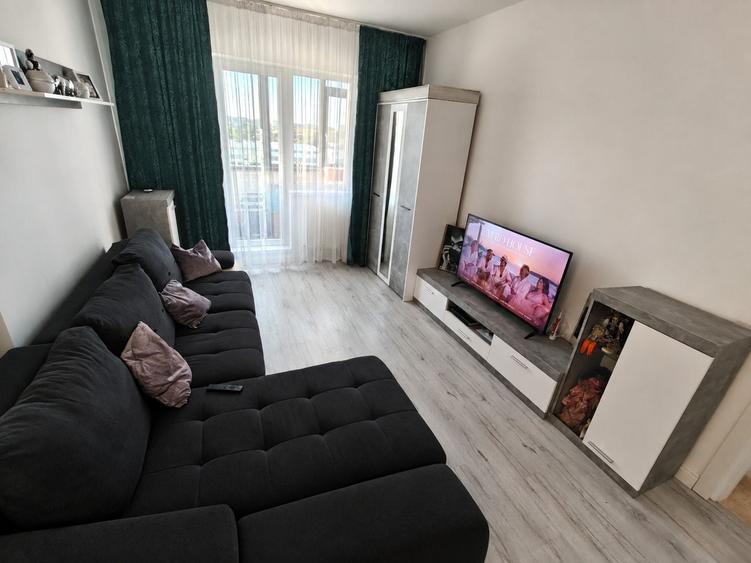 Apartament cu 2 camere în Roșu