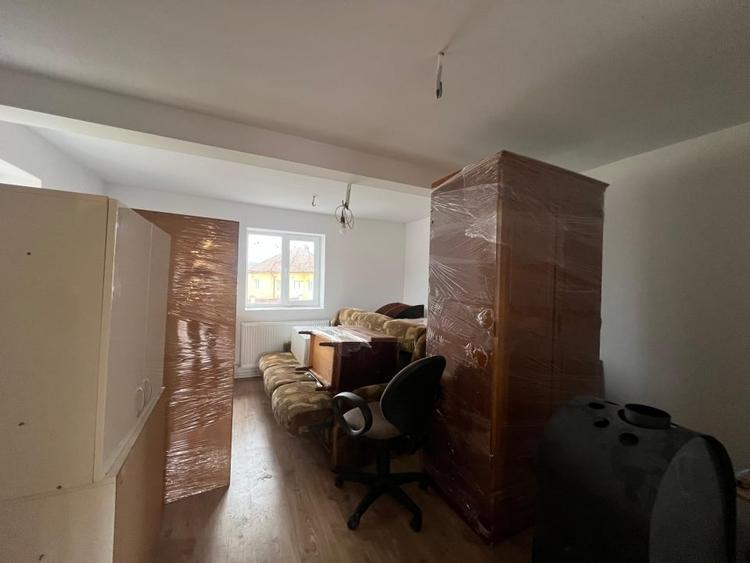 Casă individuală cu 4 camere cu Canalizare în Săliștea Nouă