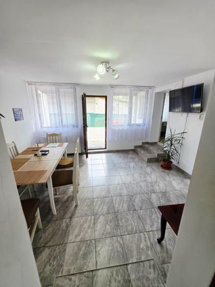 Casă renovată cu 6 camere, teren 557 mp – Berceni, Prahova - 55