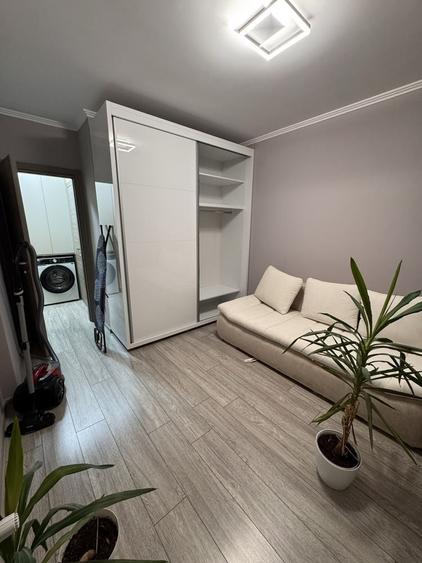 Apartament cu 3 camere decomandat în Nufărul
