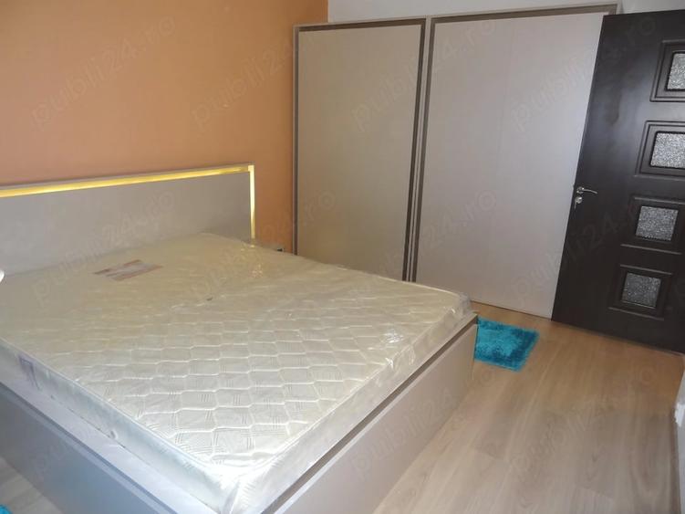 Apartament cu 2 camere decomandat, mobilat în Victoriei