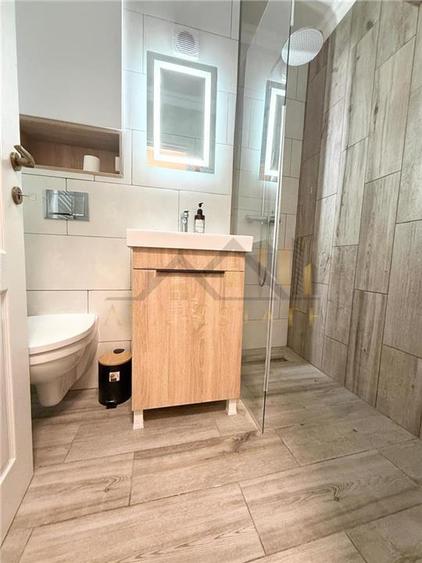 Apartament 3 camere | Complet Renovat & Utilat | Centrala Proprie & Clima | Zona - 13