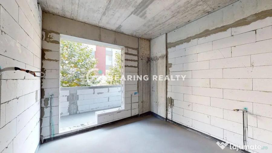 Apartament cu 3 camere semidecomandat în Central
