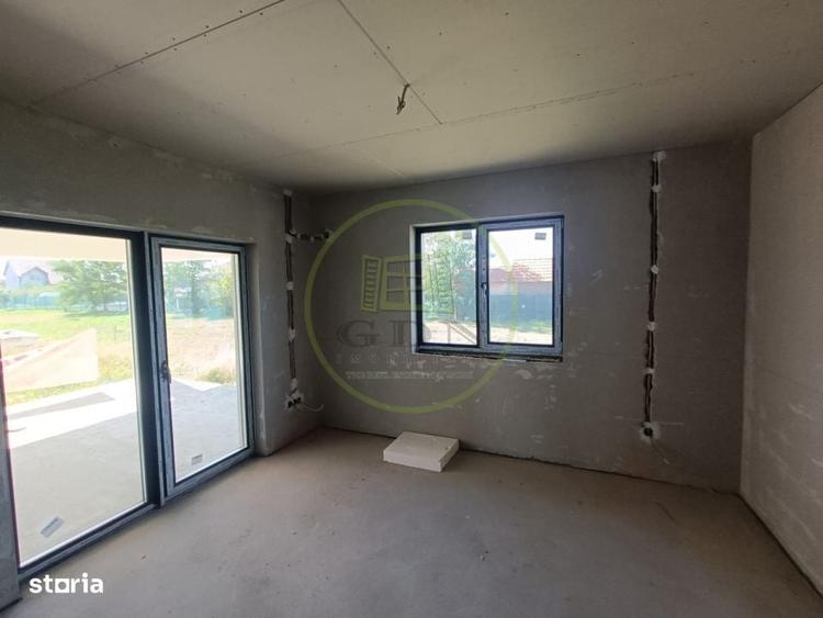 Casă cu 4 camere cu Teren 685 Mp în Sântana de Mureș