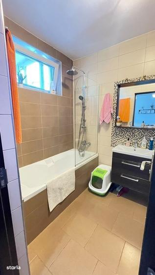 Apartament cu 3 camere în Florești