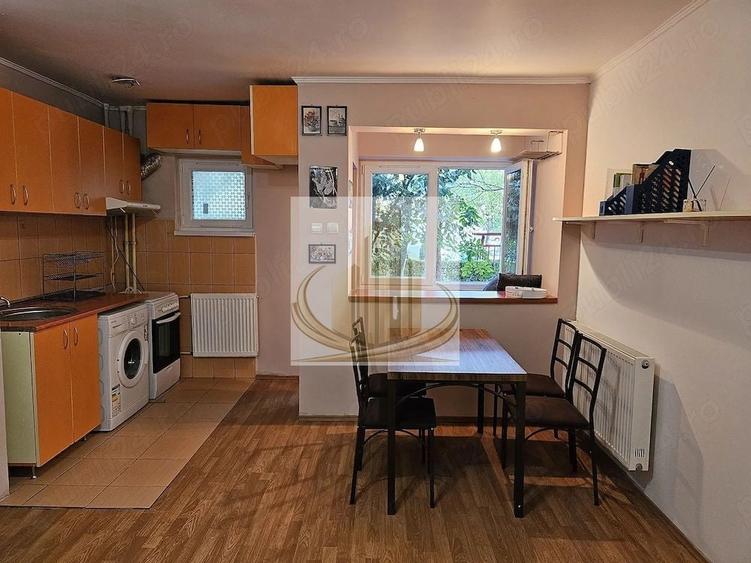 Apartament cu 2 camere semidecomandat, mobilat în Apărătorii Patriei
