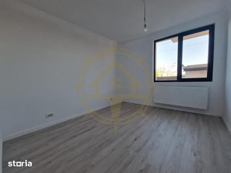 Casă cu 4 camere cu Teren 355 Mp în Crevedia