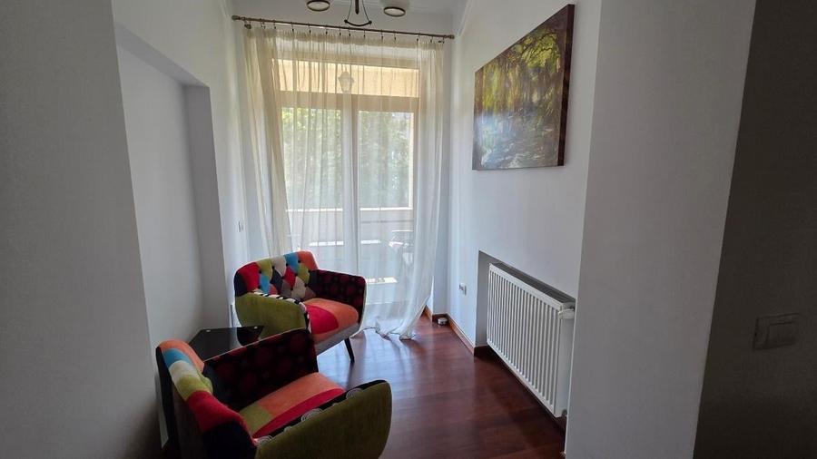 Apartament cu 4 camere decomandat, mobilat în Dorobanți