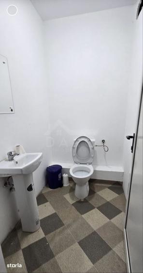Spațiu comercial, de 150 mp, în Livezeni