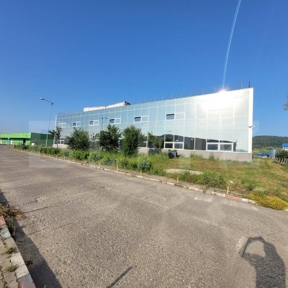 Spațiu industrial, de 2,000 mp, în Sud-Est