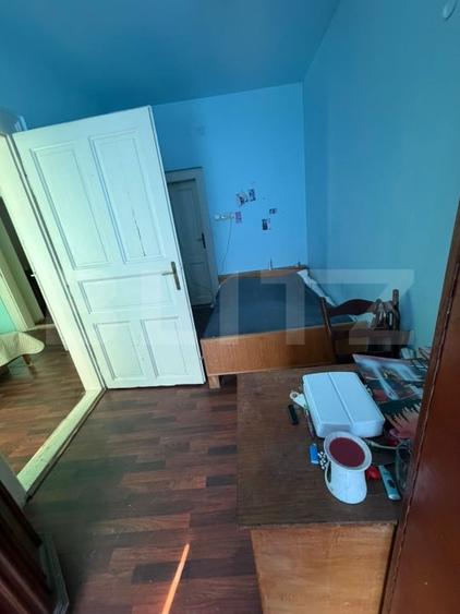 Apartament cu 3 camere semidecomandat, mobilat în Traian