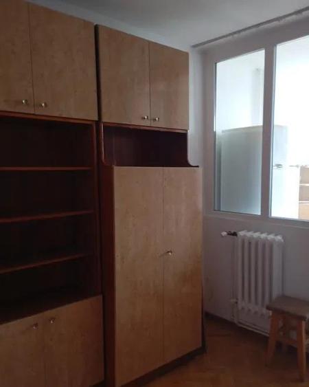 Garsonieră semidecomandată în Podul de Piatră
