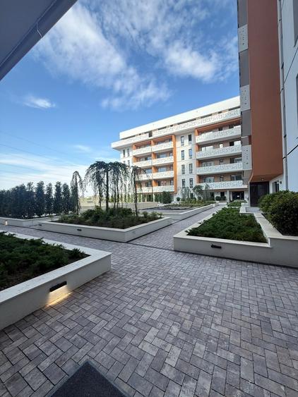 Apartament cu 2 camere semidecomandat, mobilat în Torontalului