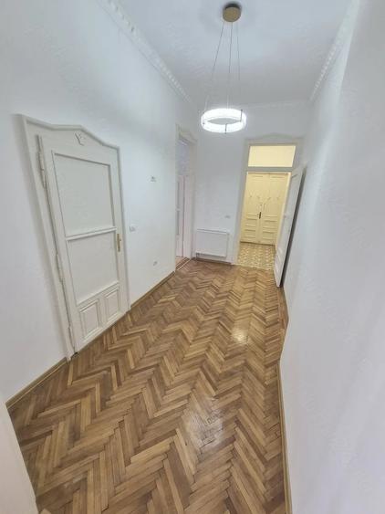Spațiu comercial, de 86 mp, în Sinaia