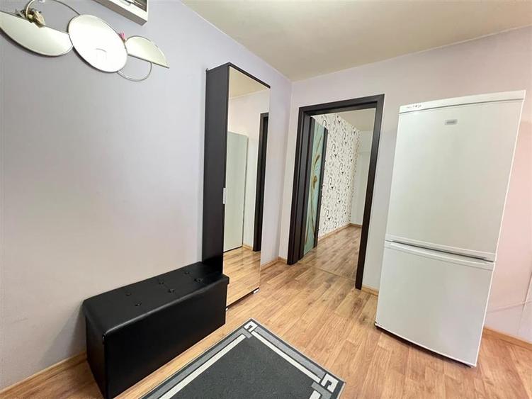 Apartament cu 3 camere decomandat, mobilat în Astra