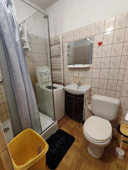 Garsonieră decomandată în Complex Studențesc