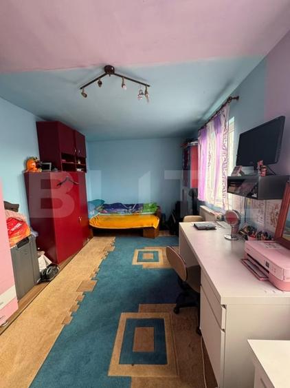 Casă individuală cu 4 camere cu Teren 900 Mp în Simeria