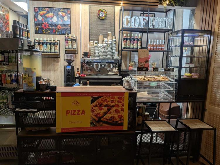 Spațiu comercial, de 45 mp, în Central