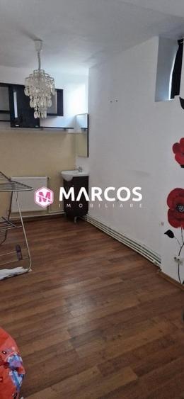 Spațiu comercial, de 160 mp, în Micro III