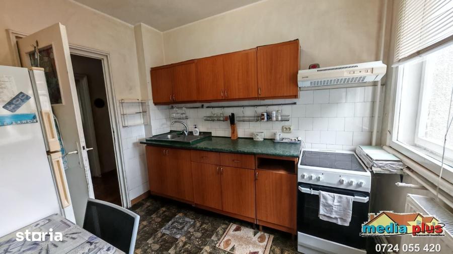 Apartament cu 4 camere semidecomandat în Mazepa 1