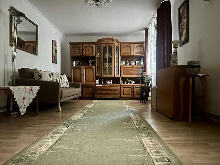 Casă cu 3 camere în Coiciu