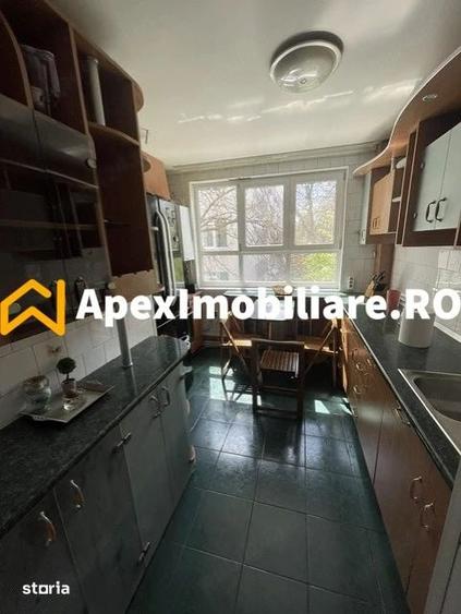 Apartament cu 3 camere decomandat în Militari