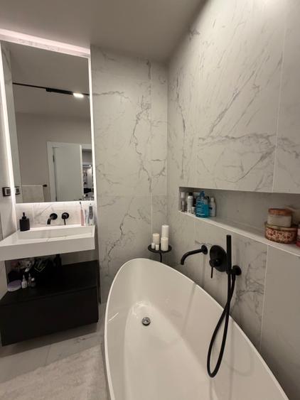 Apartament cu 3 camere decomandat, mobilat în Lacul Tei