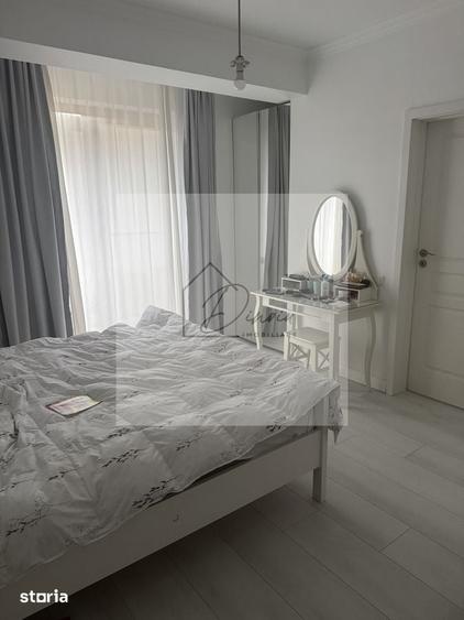 Apartament cu 3 camere semidecomandat în Aviației