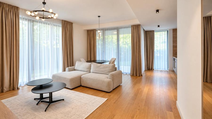 Apartament cu 3 camere în Iancu Nicolae
