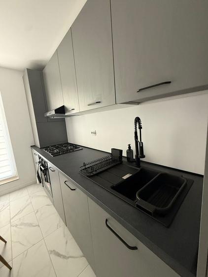 Apartament cu 3 camere decomandat, mobilat în Ștefăneștii de Jos