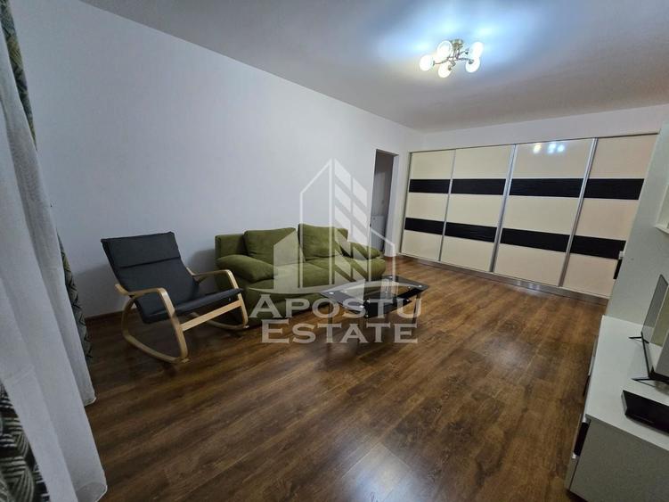 Apartament cu 2 camere semidecomandat, mobilat în Torontalului