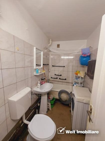 Apartament cu 2 camere semidecomandat, mobilat în Central