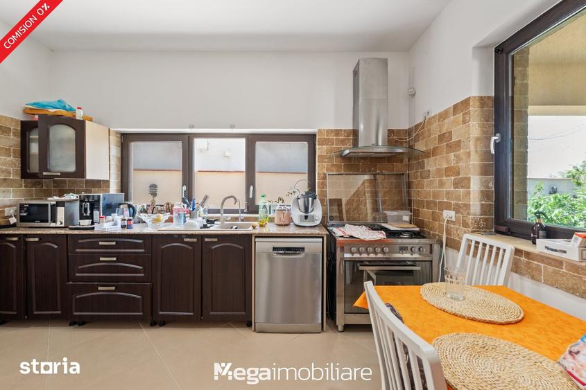 Casă cu 5 camere cu Teren 755 Mp în Palazu Mare