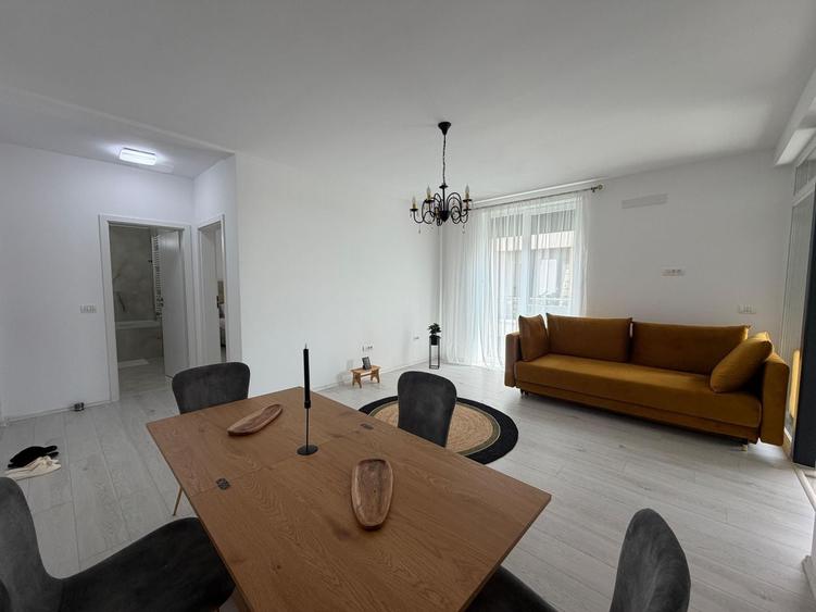 Apartament cu 2 camere semidecomandat, mobilat în Dumbrăvița