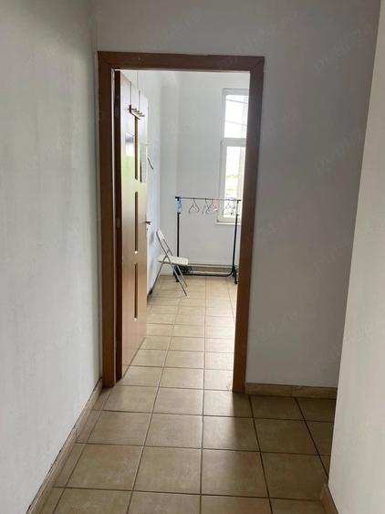 Spațiu comercial, de 200 mp, în Florești