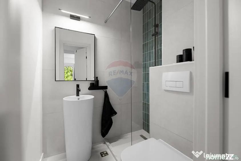 Apartament cu 3 camere semidecomandat în Central