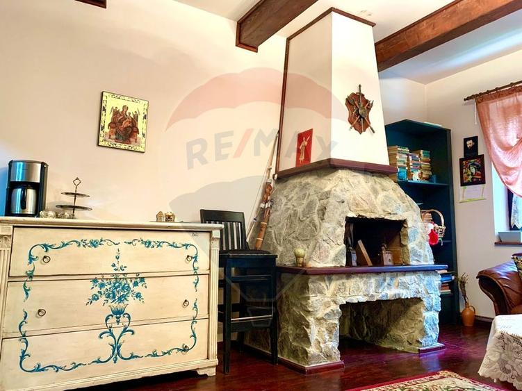 Hotel/Pensiune, de 659 mp, în Bulz