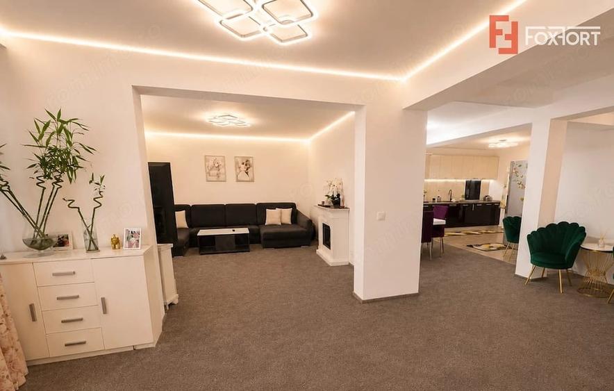 Casă cu 6 camere cu Teren 693 Mp în Gai