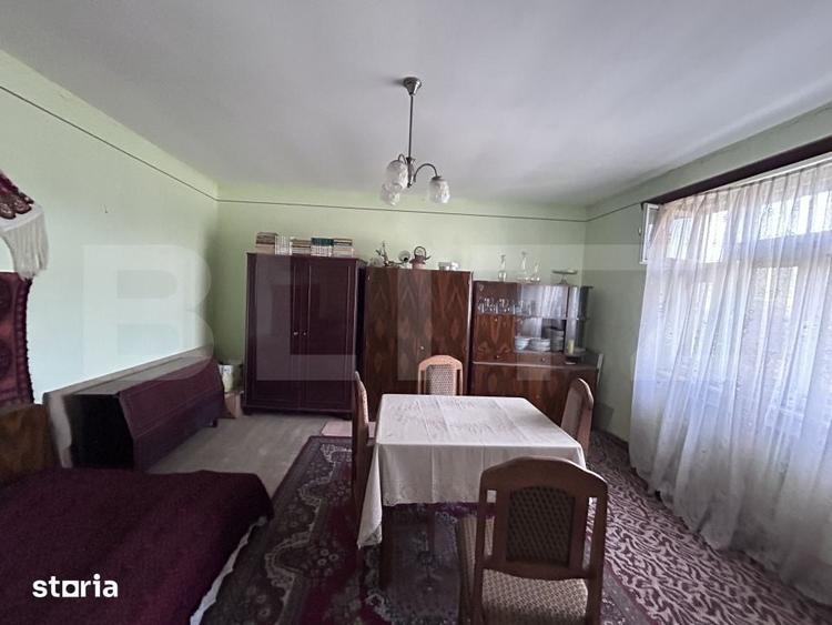 Casă cu 4 camere cu Teren 2000 Mp în Mărișelu