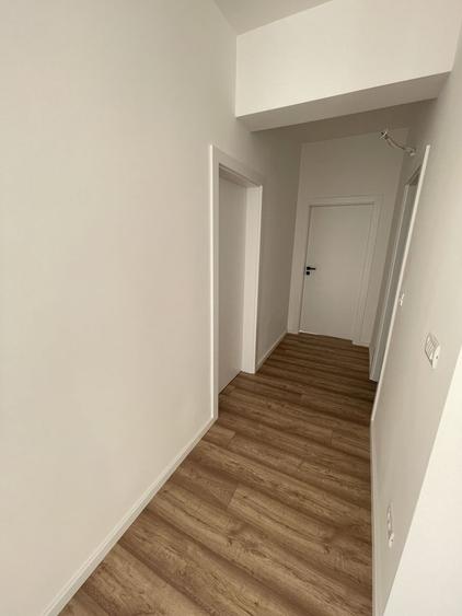 Apartament cu 3 camere decomandat în Aradului