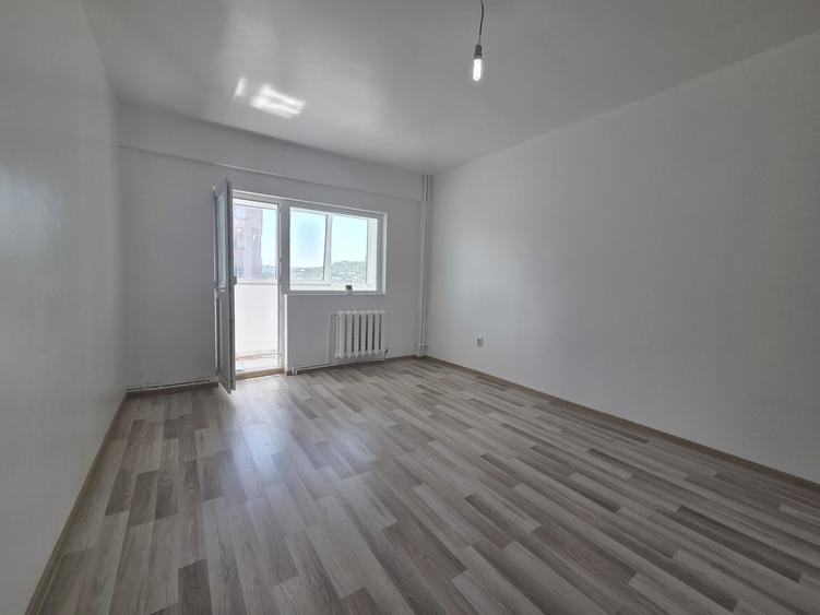 Apartament cu 2 camere decomandat în Mircea cel Bătrân