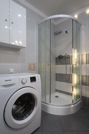 Apartament cu 2 camere semidecomandat, mobilat în Soarelui