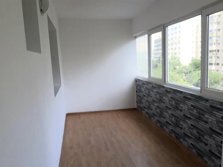 Apartament cu 2 camere semidecomandat în Colentina