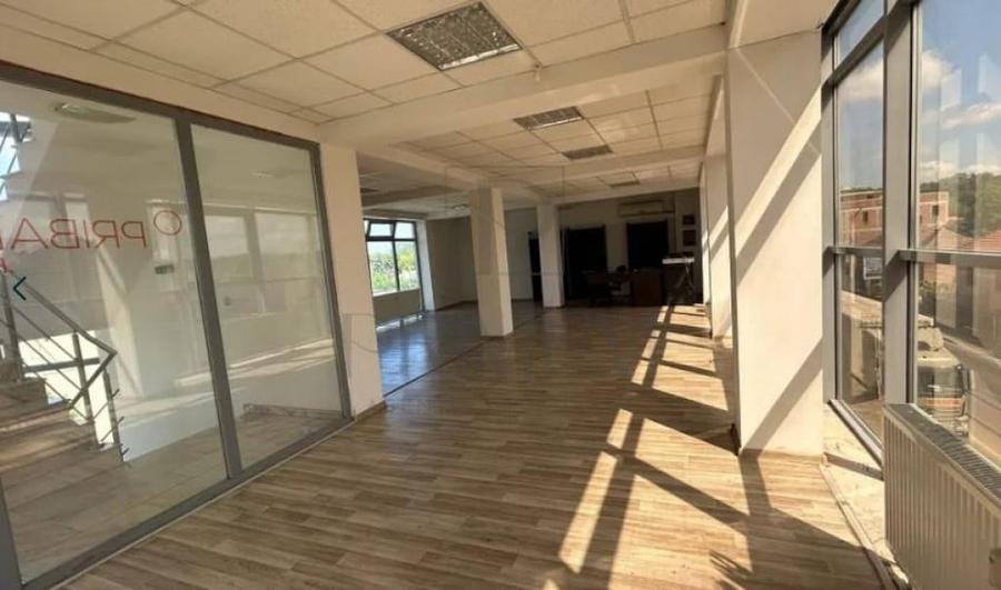 Spațiu comercial, de 160 mp, în Simion Bărnuțiu