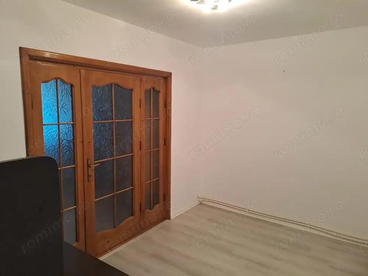 Apartament cu 2 camere decomandat în Bârlad