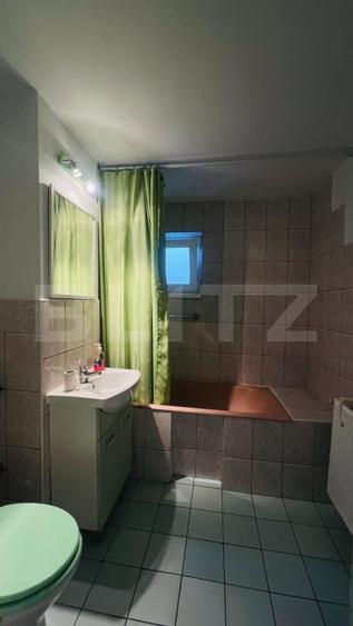 Apartament cu 3 camere decomandat, mobilat în Orăștie