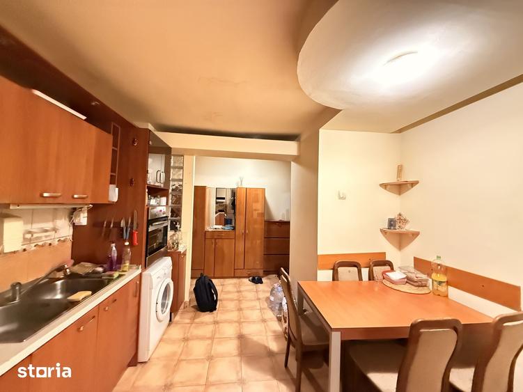 Apartament cu 3 camere semidecomandat în Olimpia-Stadion