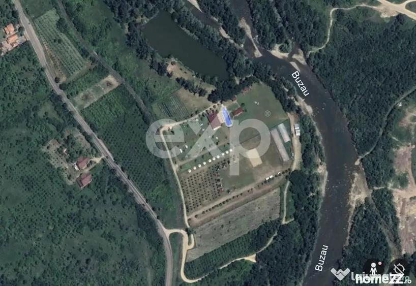 Teren de 43000 mp, în Central