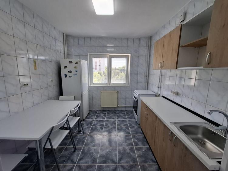 Apartament cu 2 camere semidecomandat, mobilat în P-ța Reșița